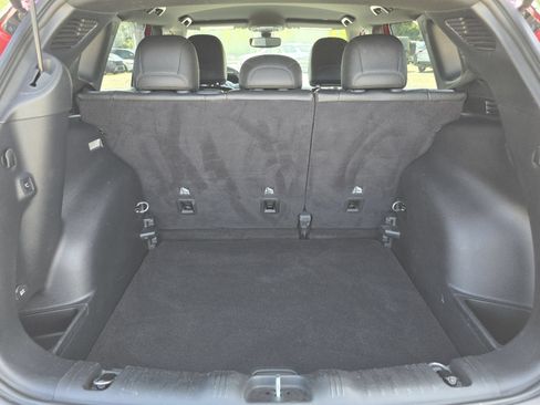 Used 2021 Jeep Compass Latitude AWD/4WD image 17