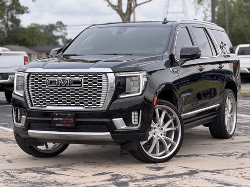 Used 2021 GMC Yukon Denali w/ Denali Premium Package RWD image 5