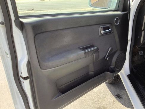 Used 2011 GMC Canyon SLE AWD/4WD image 32