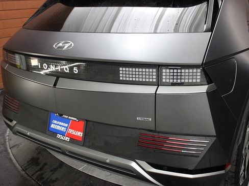 Used 2024 Hyundai Ioniq 5 SEL image 15