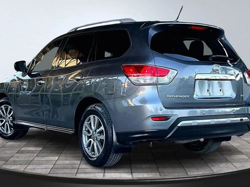 Used 2015 Nissan Pathfinder SV w/ Cargo Package image 4