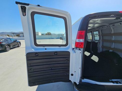 Used 2025 Chevrolet Express 2500 w/ Driver Convenience Package RWD image 18
