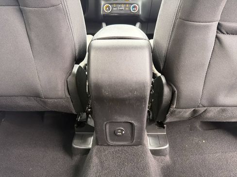 Used 2022 Ford Escape SE FWD image 20