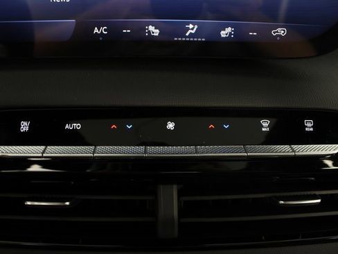 New 2026 Buick Enclave Sport Touring w/ Power Package image 8