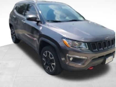 Used 2021 Jeep Compass Trailhawk w/ Convenience Group AWD/4WD image 3