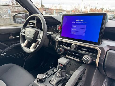 Used 2025 Toyota Tacoma TRD Sport image 43