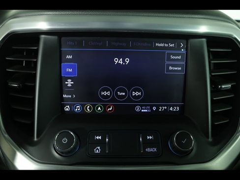 Used 2023 GMC Acadia SLT image 28