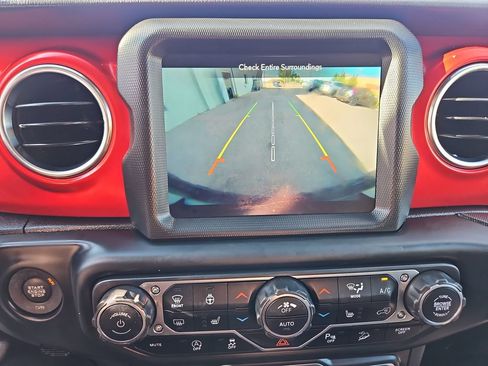 Used 2019 Jeep Wrangler Unlimited Rubicon AWD/4WD image 22