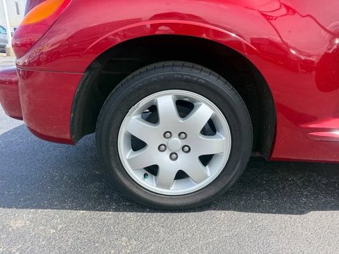 Used 2005 Chrysler PT Cruiser Touring FWD image 28