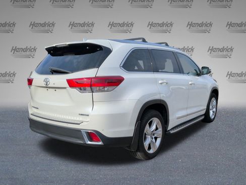 Used 2019 Toyota Highlander Limited image 7