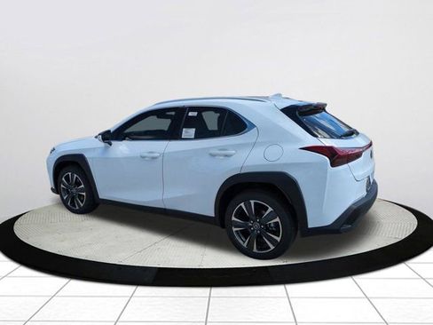 New 2026 Lexus UX 300h FWD image 6