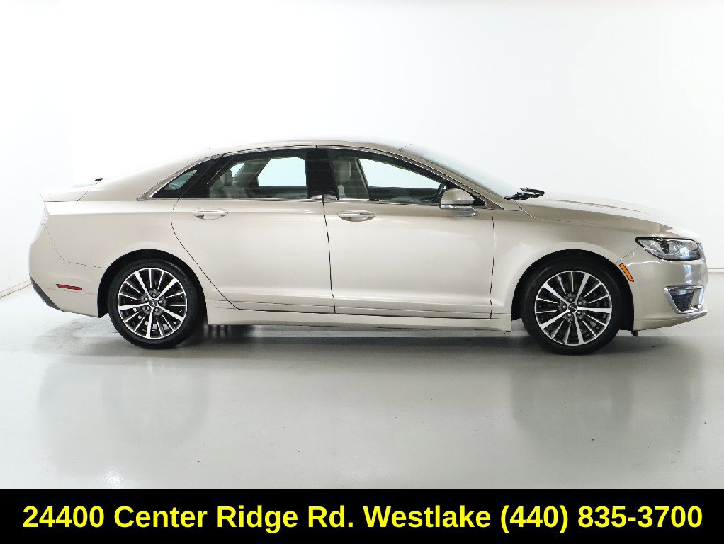 Used 2017 Lincoln MKZ Premiere FWD image 11