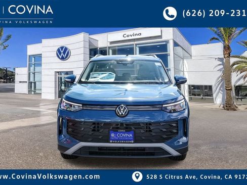 New 2026 Volkswagen Tiguan SE image 2