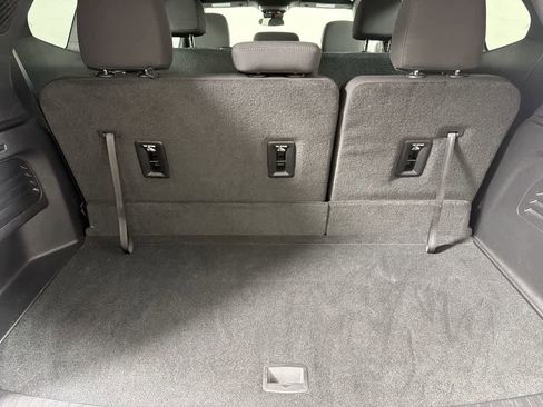 New 2025 GMC Acadia Elevation image 33