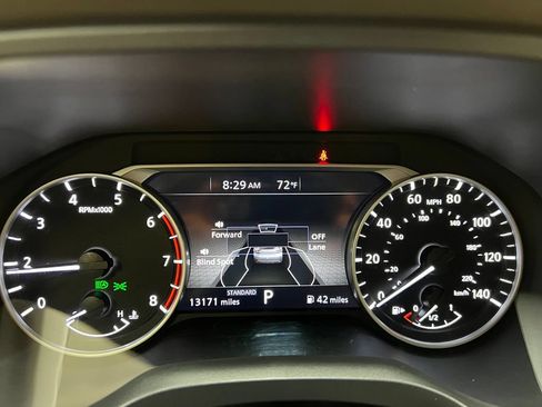 Used 2023 Nissan Rogue SL FWD image 22