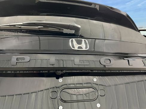 New 2025 Honda Pilot Elite image 5