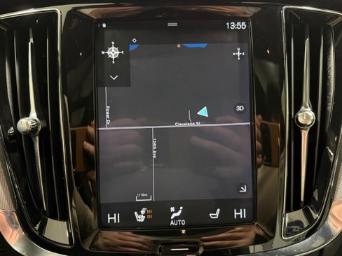 Used 2019 Volvo S60 T6 R-Design image 12