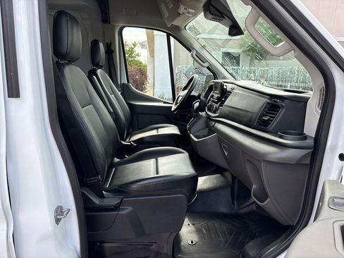 Certified 2025 Ford Transit 250 148 Medium Roof RWD image 7