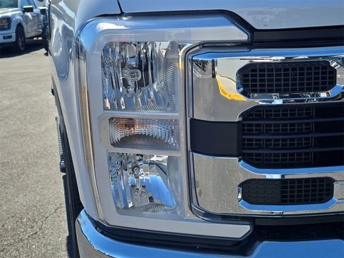 New 2026 Ford F350 XLT w/ 360-Degree Camera Package image 8