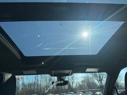 Used 2023 Chevrolet Blazer Premier w/ Driver Confidence II Package image 29