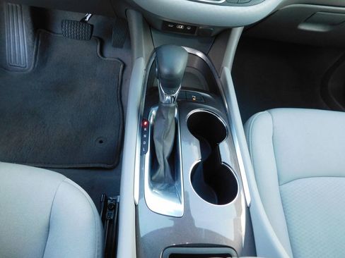 Used 2021 Chevrolet Malibu LT FWD image 16
