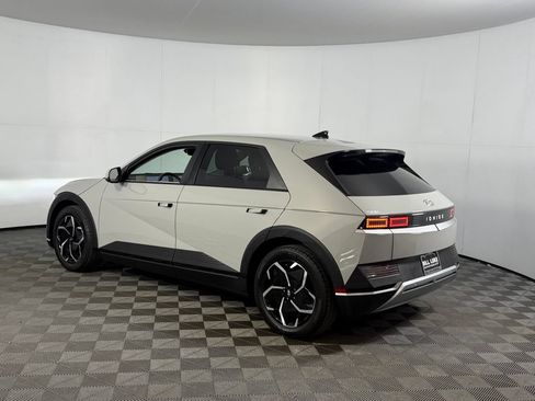 Used 2024 Hyundai Ioniq 5 SEL RWD image 12