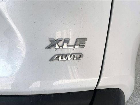 Used 2023 Toyota RAV4 XLE Premium AWD/4WD image 40