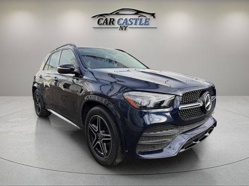 Used 2020 Mercedes-Benz GLE 350 4MATIC w/ AMG Line Exterior image 4