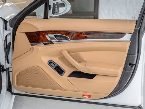Used 2014 Porsche Panamera 4S Executive AWD/4WD image 56