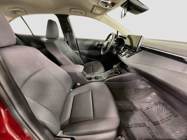 Certified 2025 Toyota Corolla LE FWD image 27