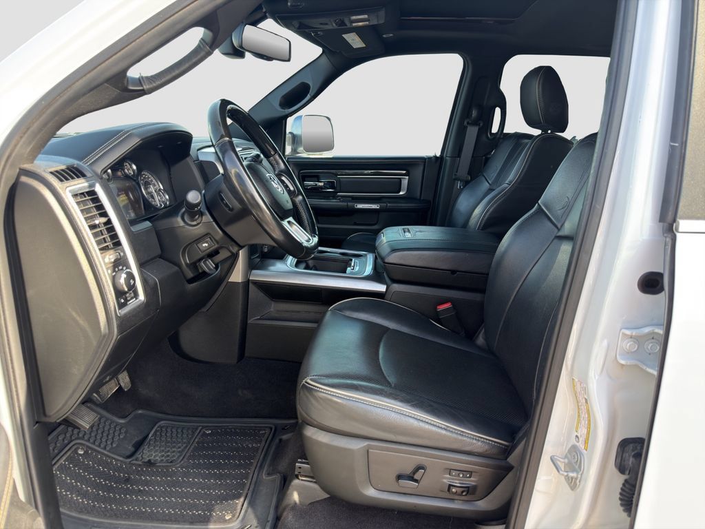Used 2018 RAM 3500 Laramie Longhorn AWD/4WD image 9