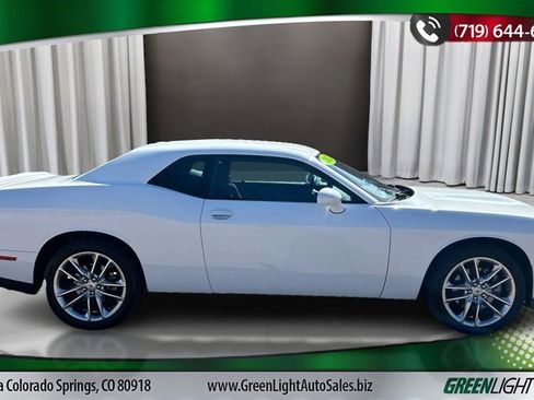 Used 2022 Dodge Challenger GT image 6