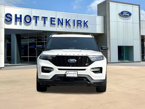 Used 2021 Ford Explorer ST w/ Equipment Group 401A AWD/4WD image 2