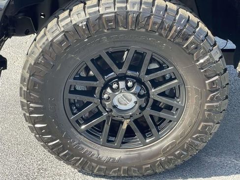 Used 2015 Ford F350 Platinum image 8