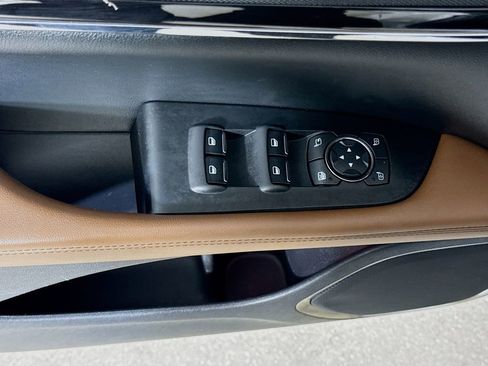 Used 2021 Lincoln Nautilus Reserve image 18