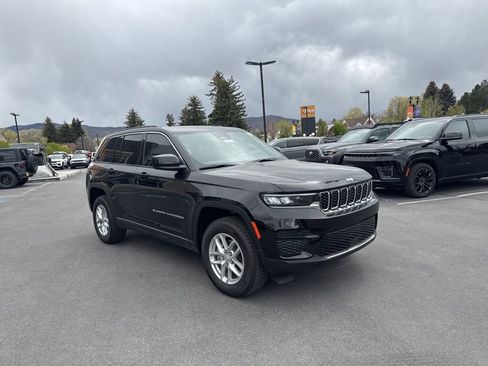 New 2026 Jeep Grand Cherokee Laredo X AWD/4WD image 3