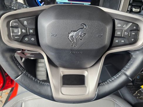 Used 2024 Ford Bronco Outer Banks image 26