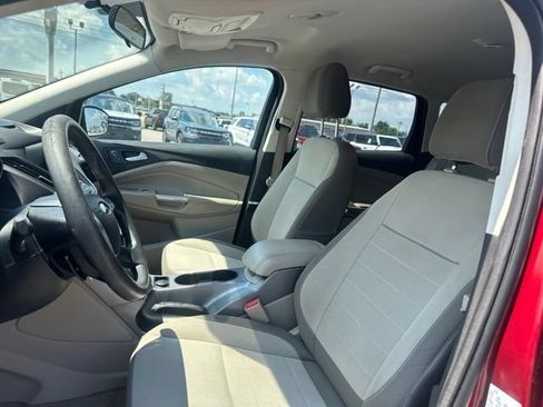Used 2014 Ford Escape SE w/ Equipment Group 201A FWD image 31