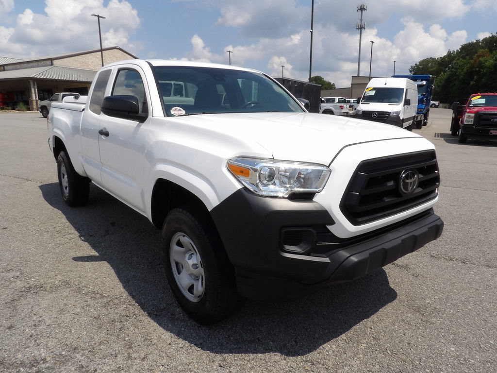 Used 2020 Toyota Tacoma SR RWD image 11