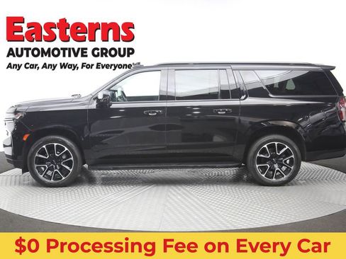 Used 2022 Chevrolet Suburban RST w/ Luxury Package AWD/4WD image 63
