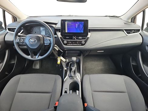 Used 2025 Toyota Corolla LE FWD image 9