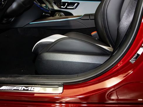 Used 2026 Mercedes-Benz E 53 AMG e 4MATIC Wagon image 16