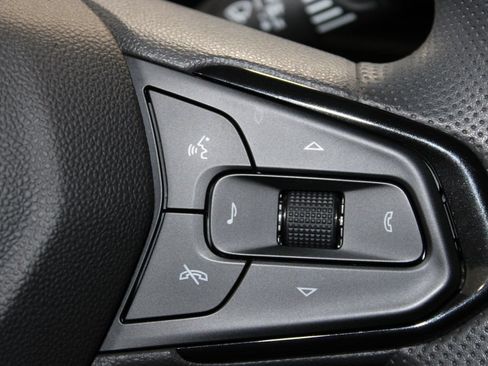 Used 2025 Chevrolet TrailBlazer LS w/ LS Convenience Package FWD image 33