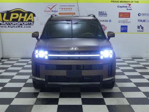 Used 2024 Hyundai Santa Fe Limited image 2