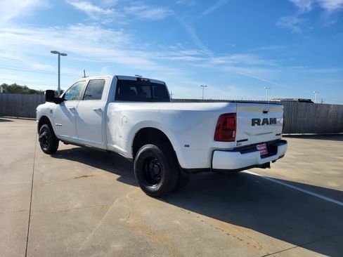 Used 2025 RAM 3500 Laramie image 3