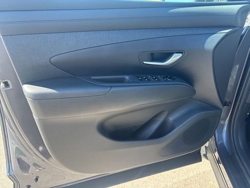 Certified 2025 Hyundai Tucson SEL image 11