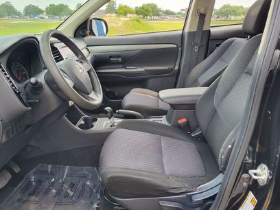 Used 2014 Mitsubishi Outlander ES