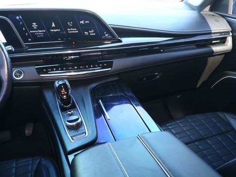 Used 2023 Cadillac Escalade V w/ LPO, ONYX Package image 17