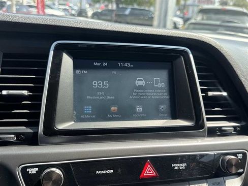 Used 2019 Hyundai Sonata SE FWD image 23