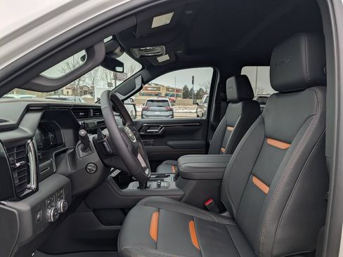 New 2026 GMC Sierra 1500 AT4 AWD/4WD image 5